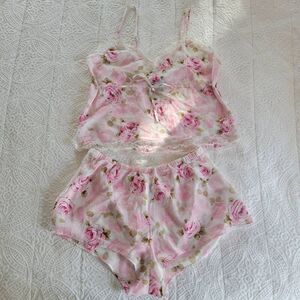 Fantasies by Morgan Taylor Floral Lace Cami & Shorts Set Women’s Small Pink Gree